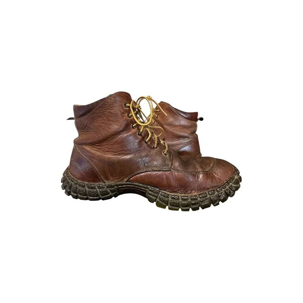 Born Men’s Gilden Moc Toe Brown Leather Chukka Boots Size 10 US Distressed